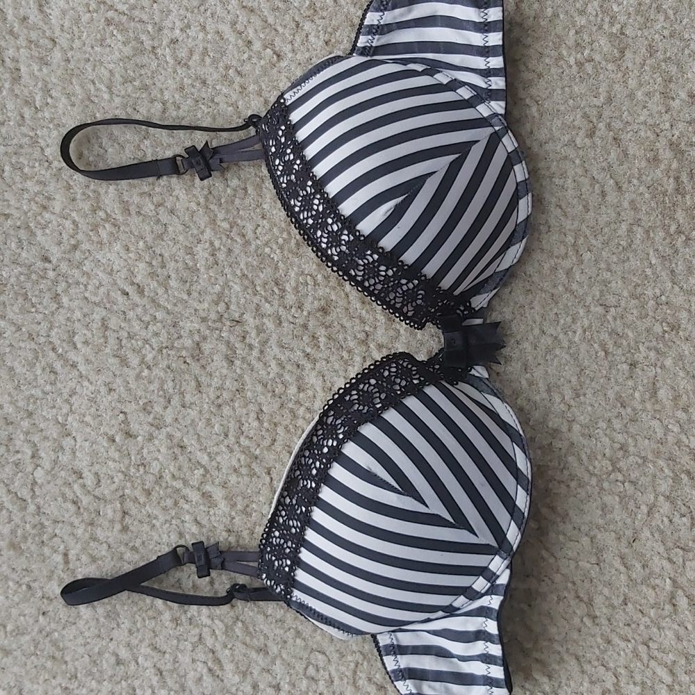 H&M Bra Balconette Black & White 36B Push-up